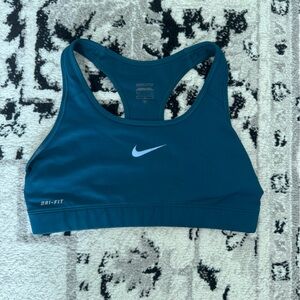2 Nike pro sports bras